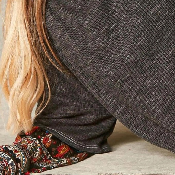 Boho Rib Reverse Stitch Top - Picture 4 of 6